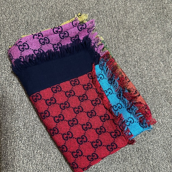 GG Limited Edition Multicolor scarf - Picture 5 of 9
